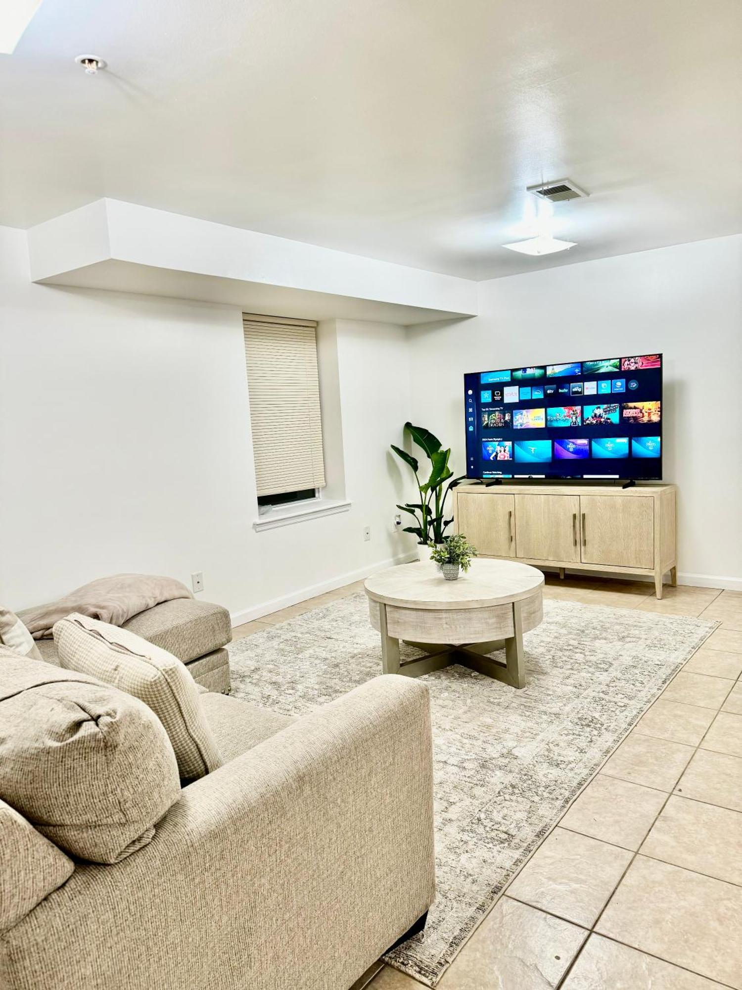 Cozy Evergreen Apartment By Newark Airport Екстер'єр фото