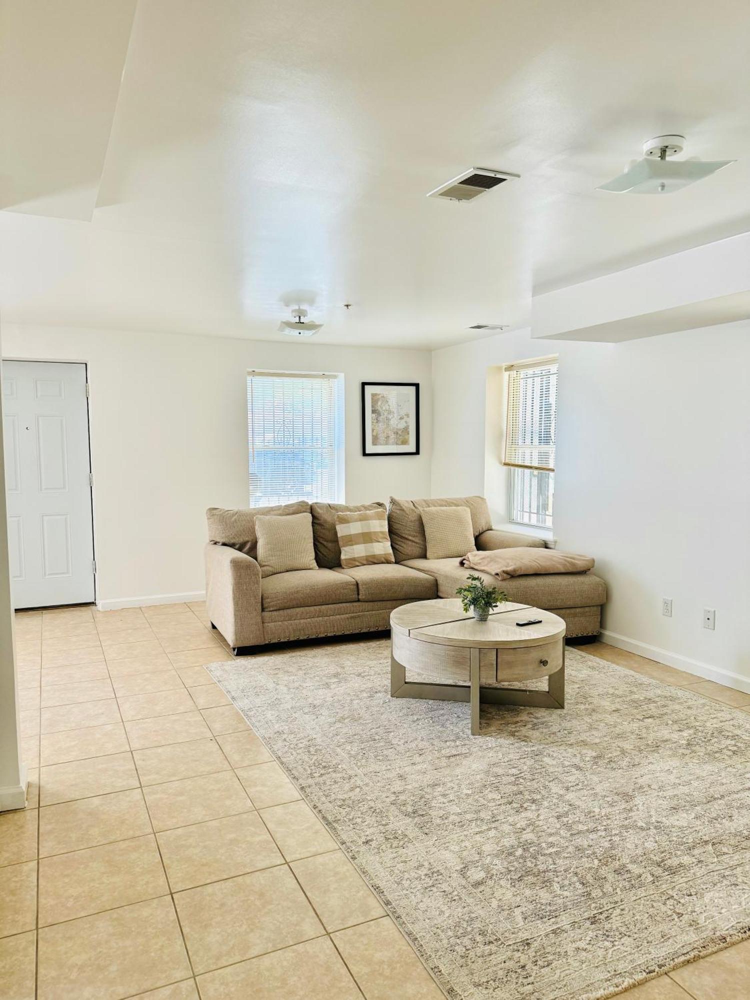 Cozy Evergreen Apartment By Newark Airport Екстер'єр фото