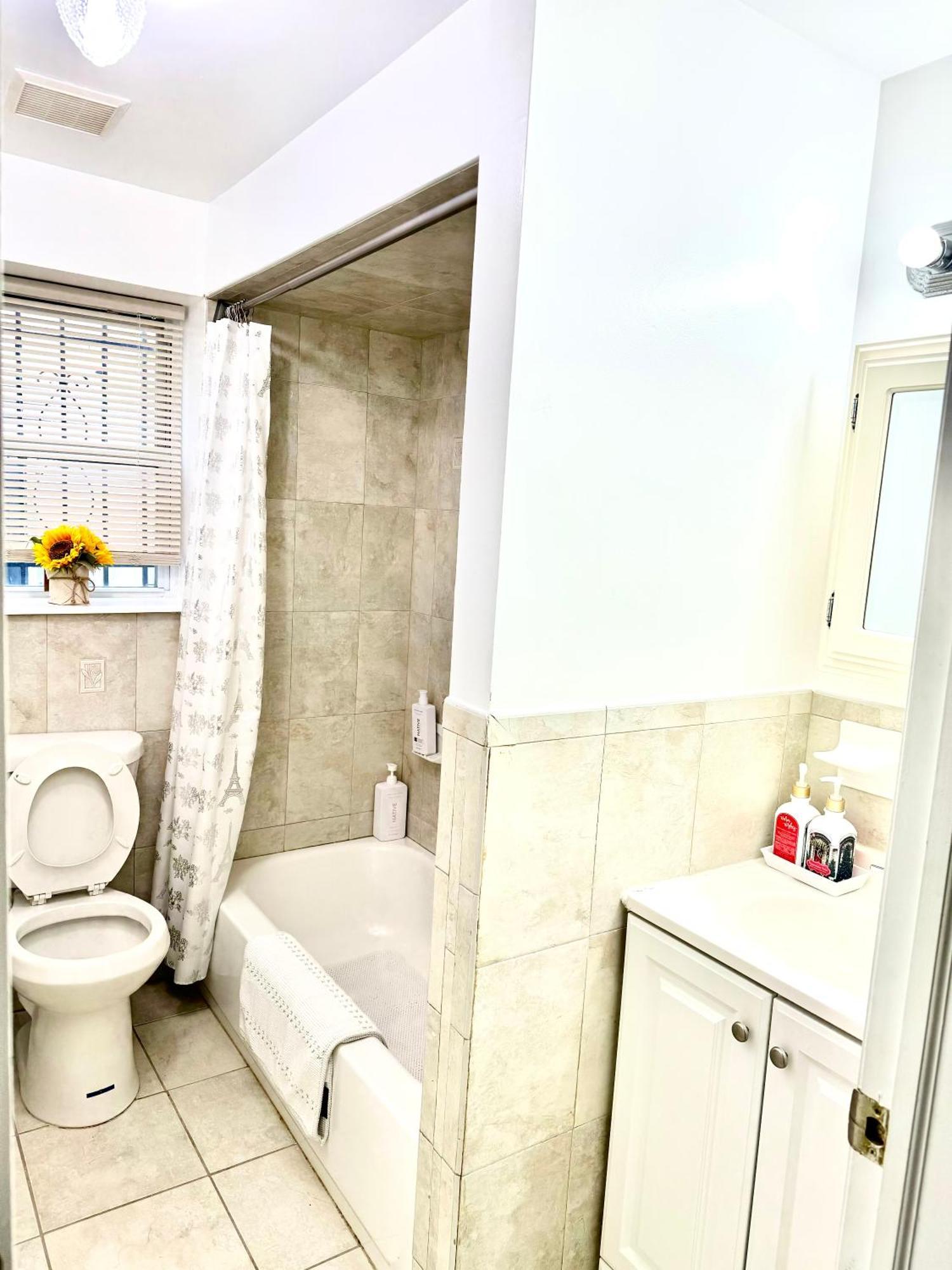 Cozy Evergreen Apartment By Newark Airport Екстер'єр фото